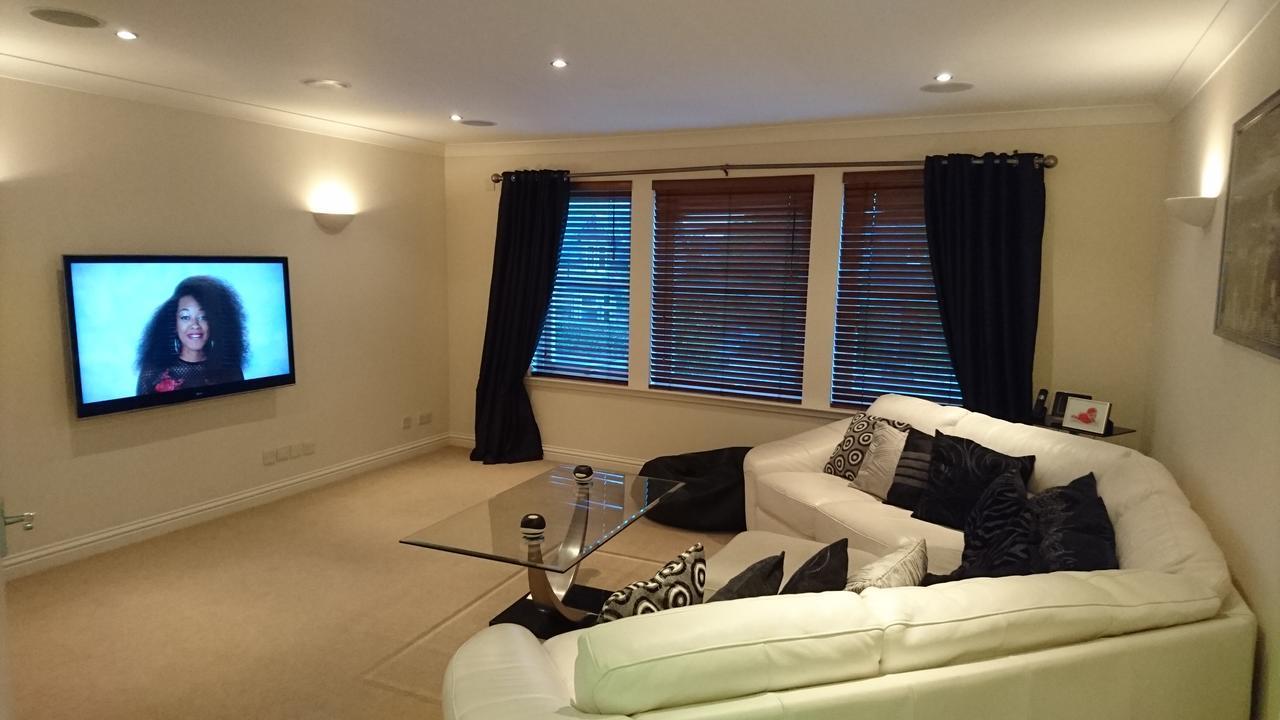 Crown Luxury Serviced Apartment Inverness Zewnętrze zdjęcie